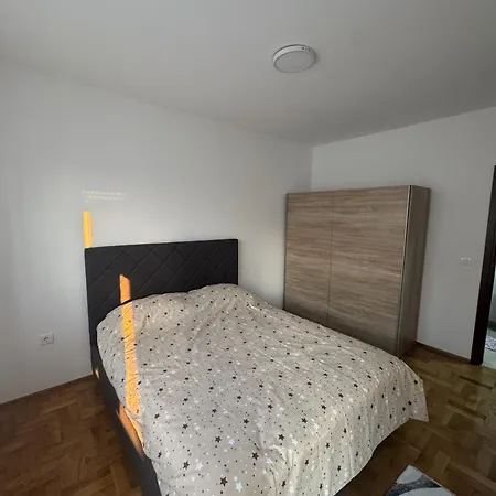 Apartman Podgorica Apartamento